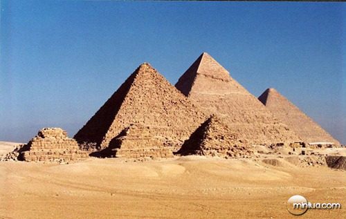 pyramidsgiza1