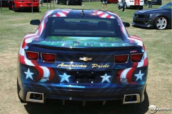 insanely_patriotic_airbrushed_10-580x386