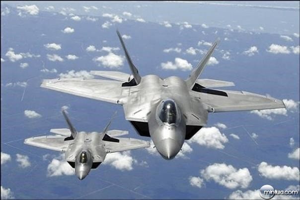 us-air-force-f-22-raptor-aircraft-flying-in-trail-behind-a-kc-135r-stratotanker