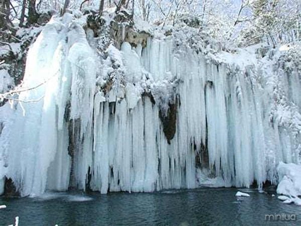 croatia_plitvice_winter