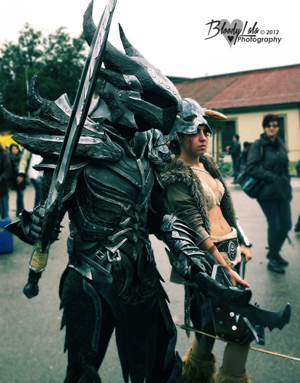 cosplay_dovahkiin_daedric_full_armor_from_skyrim_by_zerios88-d5rys0r