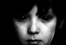 O lado negro: Black Eyed Kids