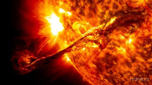 723555main_erupting-sun