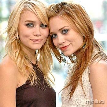 Ashley Olsen and Mary Kate Olsen<br />
Mary-Kate Olsen, Ashley Olsen and Rachel Bilson Visit MTV's "TRL" - May 5, 2004<br />
MTV Studios, Time Square<br />
New York City, New York United States<br />
May 5, 2004<br />
Photo by Kevin Mazur/WireImage.com</p>
<p>To license this image (2669731), contact WireImage:<br />
U.S. +1-212-686-8900 / U.K. +44-207-868-8940 / Australia +61-2-8262-9222 / Germany +49-40-320-05521 / Japan: +81-3-5464-7020<br />
+1 212-686-8901 (fax)<br />
info@wireimage.com (e-mail)<br />
www.wireimage.com (web site)