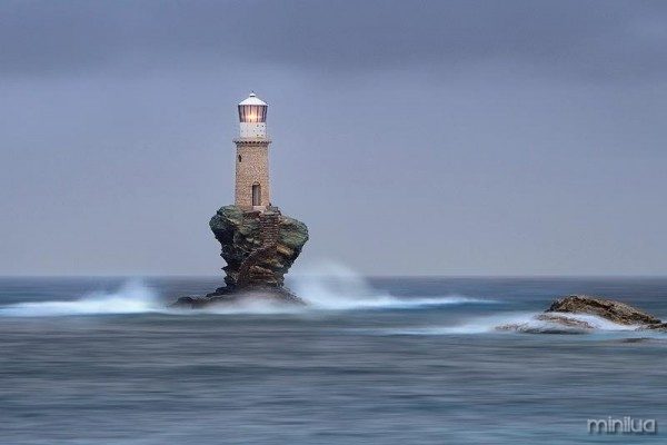 Tourlitis-Lighthouse-Greece-1 (1)