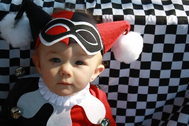 baby_harley_quinn_cosplay_by_cimmerianwillow-d4e0eny (1)