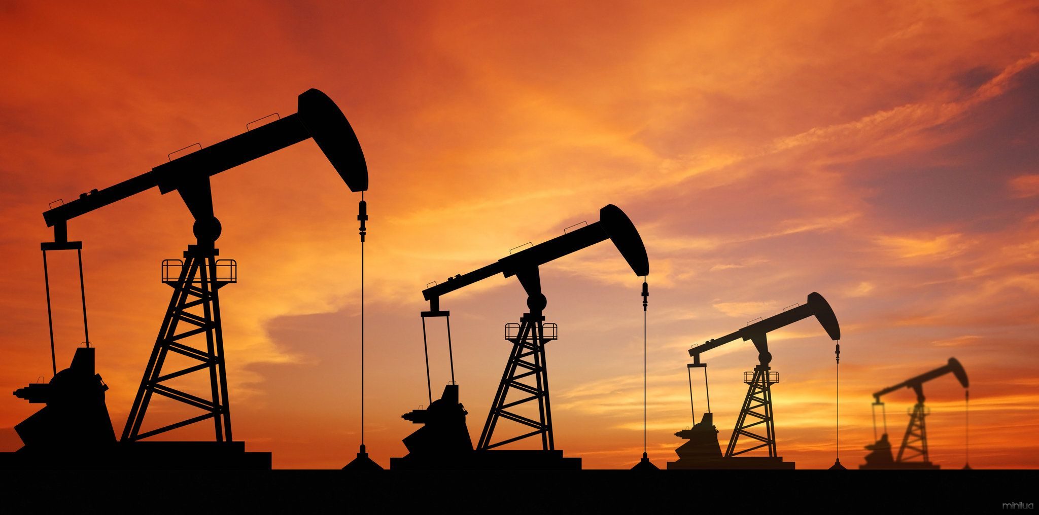 maquinas-petroliferas-extrayendo-petroleo