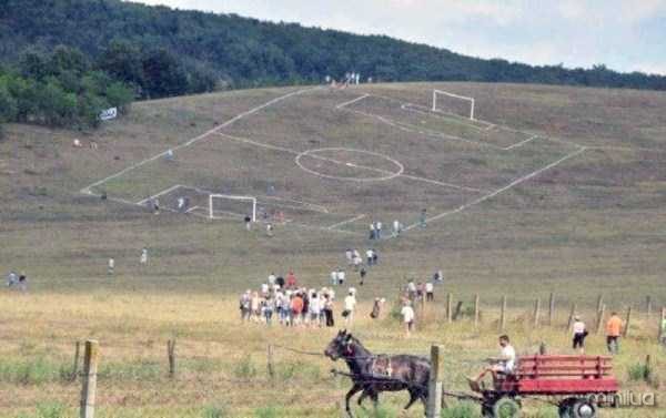 unusual-soccer-fields (8)