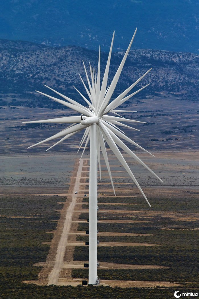 14 turbinas eólicas alinhadas, Nevada