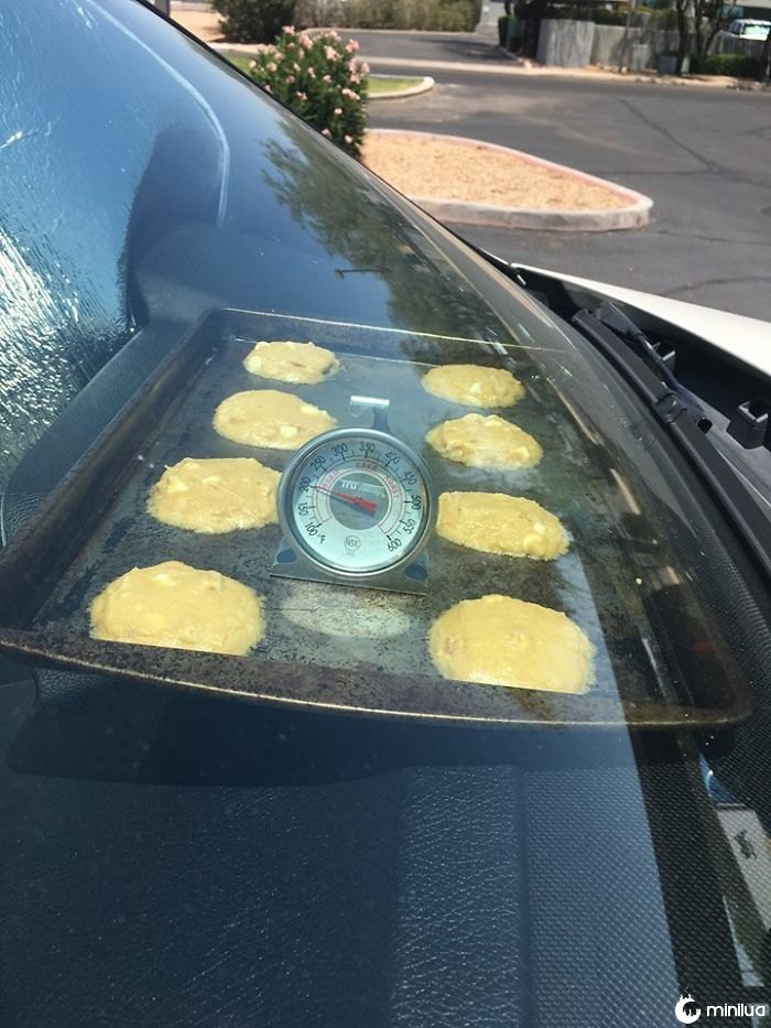 Aproveitou o calor em Scottsdale e biscoitos cozidos no carro