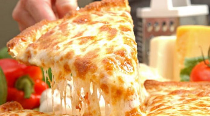 De acordo com o estudo, os homens estão dispostos a trocar seus amigos por pizza