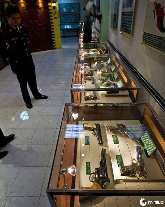 pistolas Museu narcos