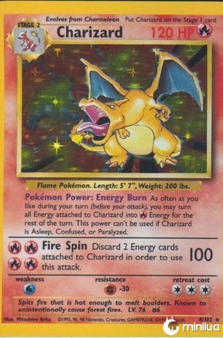 Carta de Charizard da Primeira Geração de Pokémon
