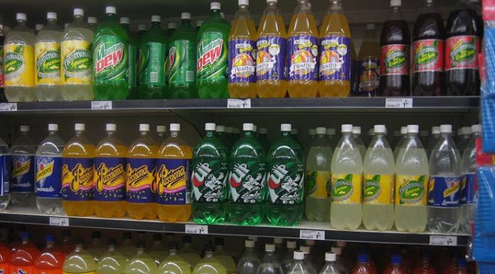 O que acontece com seu corpo quando você bebe refrigerante todos os dias