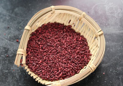 Você conhece o arroz vermelho fermentado e seus benefícios?