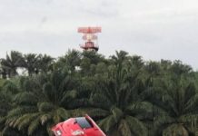 13 carros que estão passando por um dia muito ruim e engraçado!