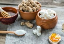 Saiba porque o açúcar faz mal a saúde e conheça seus 8 substitutos naturais