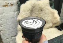 15 cafés góticos que são mais escuros do que o seu humor mais negro