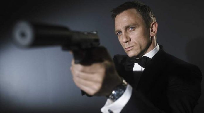 Lançado o primeiro pôster do filme 'No Time to Die', o último de Daniel Craig como 007