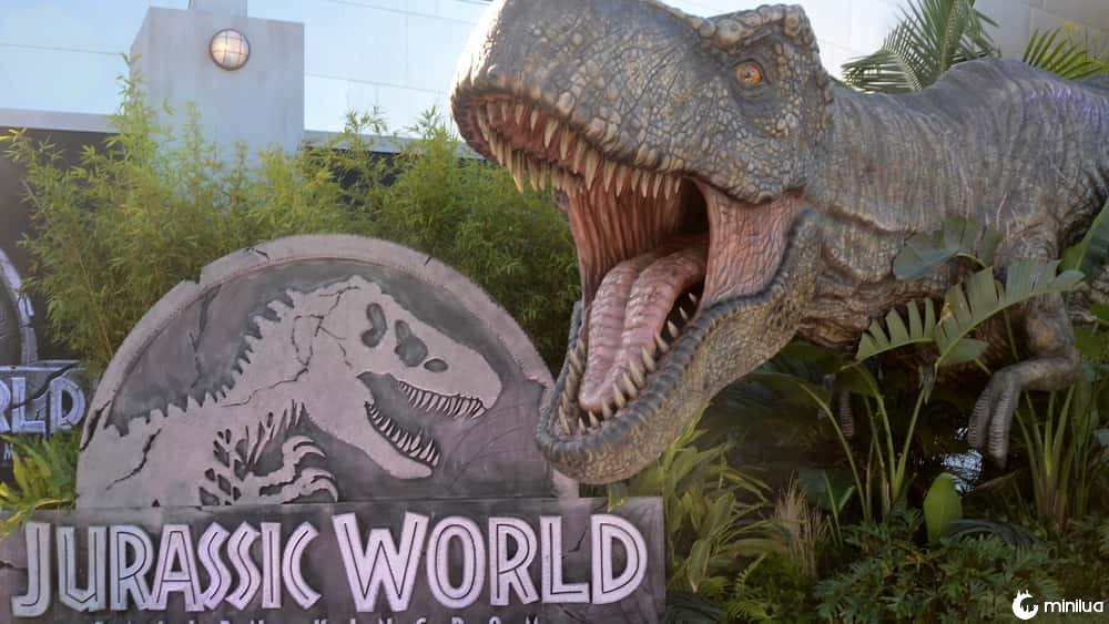 Resultado de imagem para Jurassic World 3 director refers to upcoming movie as Jurassic Park IV