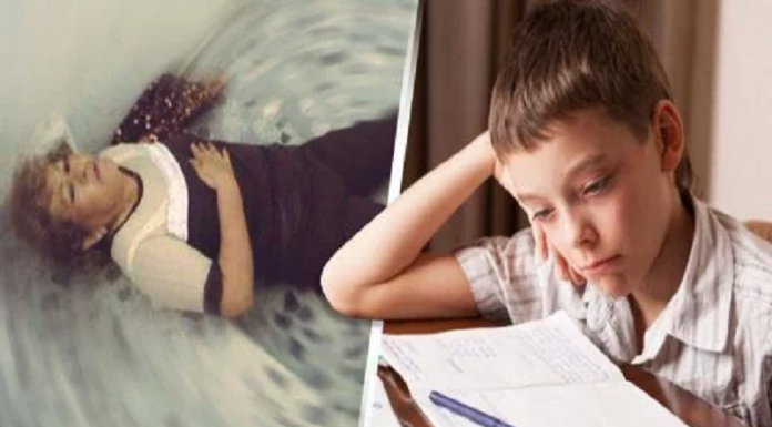 Mãe sofre um ataque cardíaco porque seu filho não entendeu a lição de matemática
