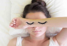9 bebidas que podem ajudar a dormir melhor