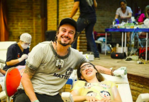Dentista cuida de graça os dentes de pessoas que não podem pagar, e seus sorrisos dizem tudo!