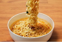 O que acontece ao seu corpo quando você come macarrão instantâneo