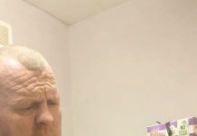 Mulher deixa ratoeiras na comida para impedir seu marido de comer todos os lanches da casa.