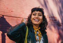 Lições de Felicidade com turmas on-line é a mais concorrida da universidade de Yale