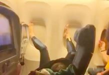 O método do passageiro de avião de transformar assento em cama deixa os outros em lágrimas