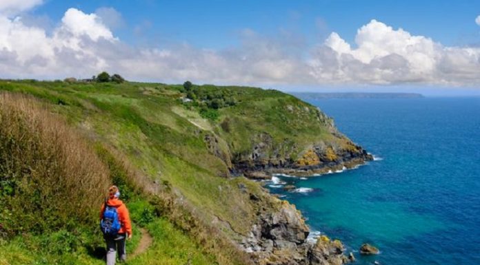 Conheça o caminho costeiro mais longo do mundo a ser aberto na Inglaterra - com belas vistas