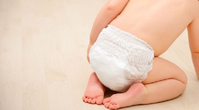 Pai compartilha foto da escada depois que o filho foi ao banheiro escondido
