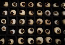 Como eram feitos os olhos protéticos? Confira!