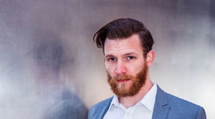 Por que alguns homens têm barba ruiva, mas não cabelo ruivo?