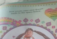 Mamãe mortificada depois que o desenho da filha entra "em detalhes demais"