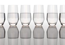 Você realmente precisa beber 8 Copos de água por dia?