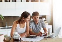 Aprenda como controlar as finanças do casal com 5 dicas controlar as finanças do casal