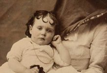 O que significa essas mulheres escondidas nas fotos de bebês?