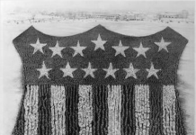 Fotografo recria imagens americanas com pessoas em mosaico
