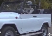 Robô Terminator da Rússia pode atirar, dirigir e caminhar no espaço