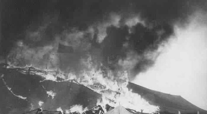 O fogo destrutivo e mortal do circo de Hartford