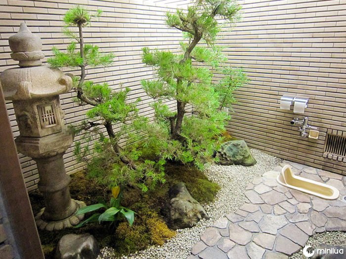 maritomo weird japanese toilets
