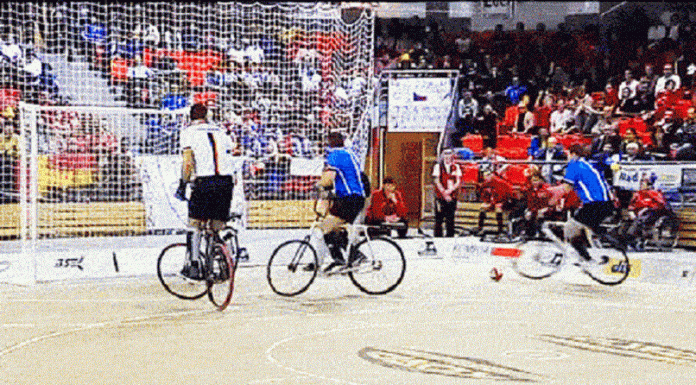 Radbaal é o esporte oficial onde o futebol é jogado em bicicletas