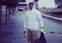 Voluntários dos fãs do Liverpool para ajudar na limpeza após as celebrações