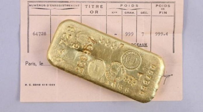 Meninos acham barras de ouro no valor de mais £ 70.000 após construir um forte