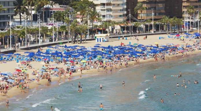 Praias de Benidorm para abrir com novas regras ao fim da quarentena