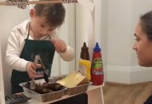 Menino faz sua própria salsicha Bunnings, porque ele perdeu tanto