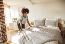 Especialistas compartilham método de 60 segundos para arrumar a cama