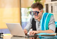 Funcionário saiu de férias – saiba a melhor forma de contratar um empregado novo contratar um empregado